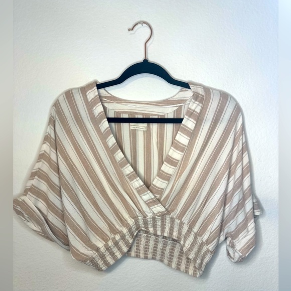 Urban Outfitters Med Cropped Linen Blend V-Neck - Picture 3 of 7